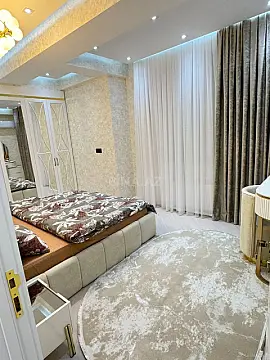 Kirayə verilir 2 otaqlı mənzil 99 m²