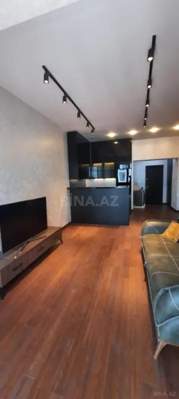 Kirayə verilir 2 otaqlı mənzil 65 m²