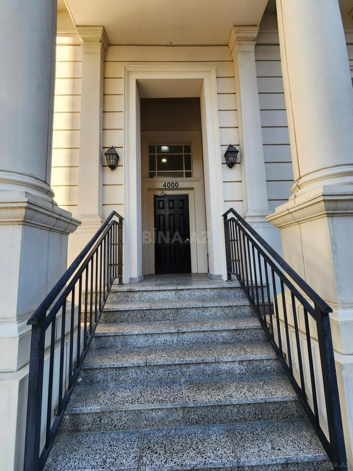 Kirayə verilir 2 otaqlı ofis 52 m²