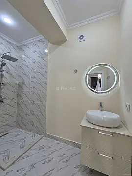 Satılır 3 otaqlı mənzil 135 m²