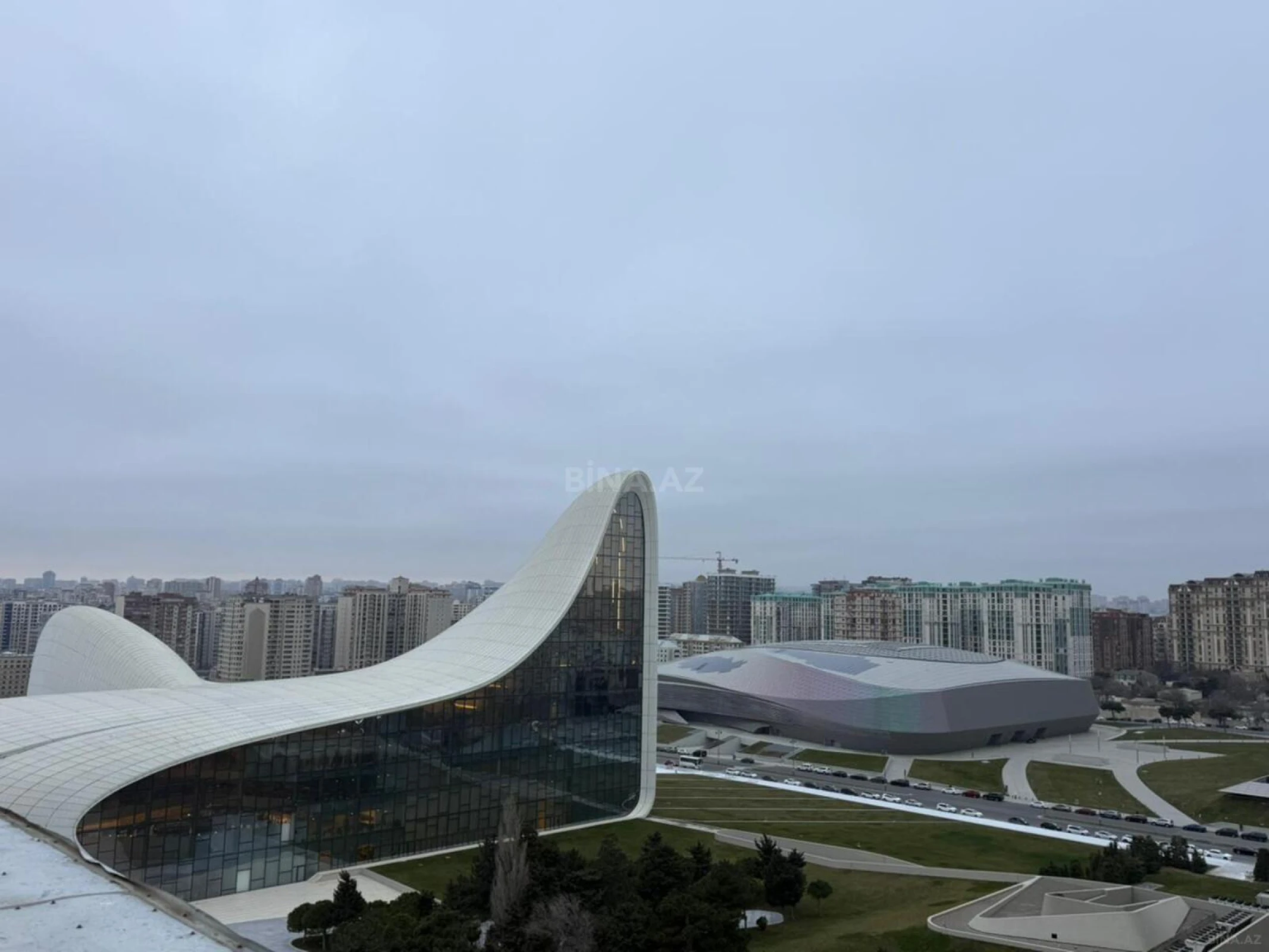 Satılır 2 otaqlı mənzil 68 m²