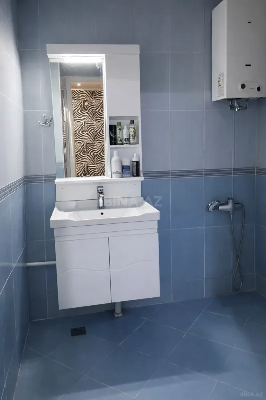 Satılır 4 otaqlı mənzil 110 m²