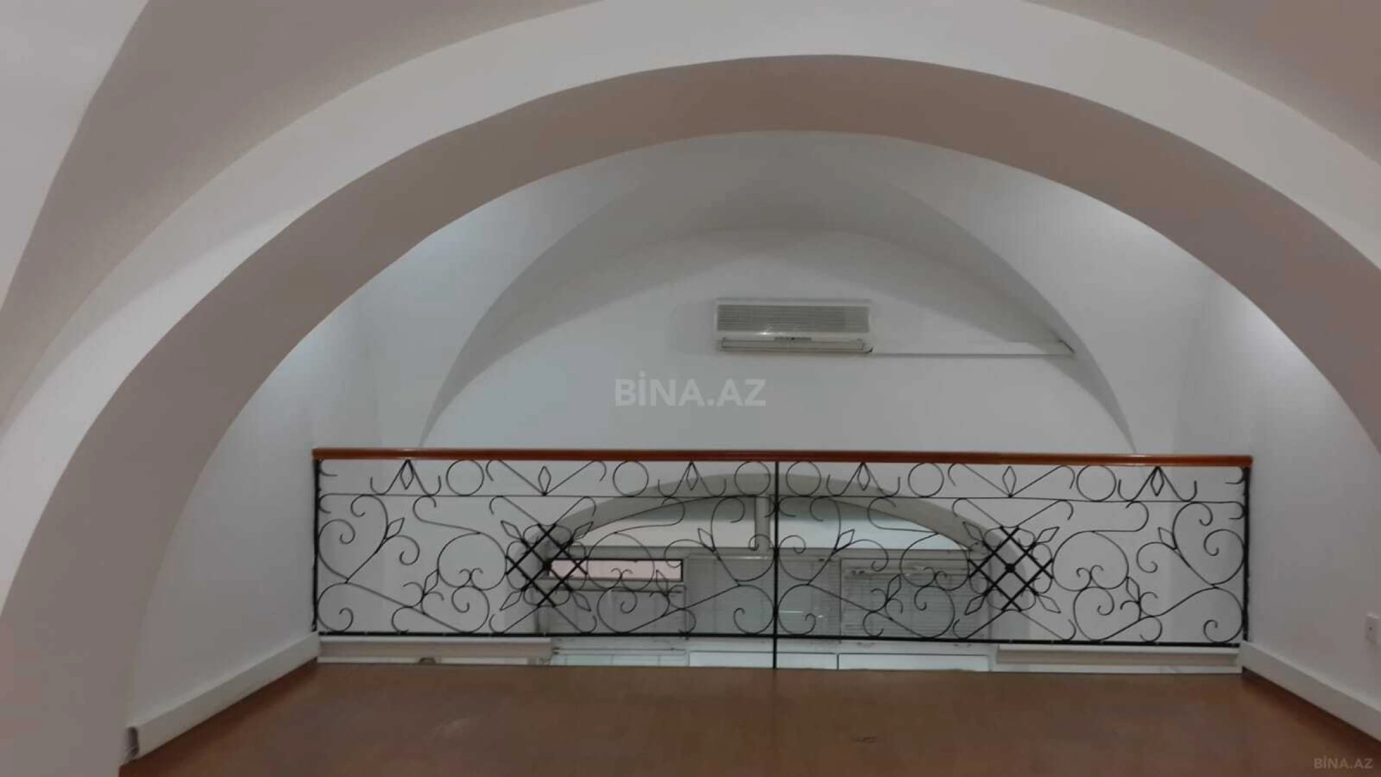 Kirayə verilir 2 otaqlı ofis 60 m²