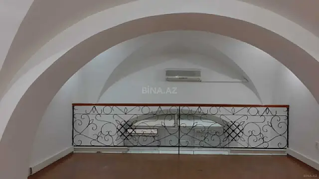 Kirayə verilir 2 otaqlı ofis 60 m²