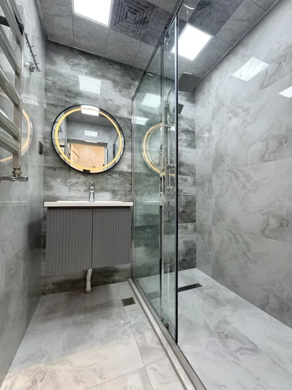 Satılır 2 otaqlı mənzil 70 m²