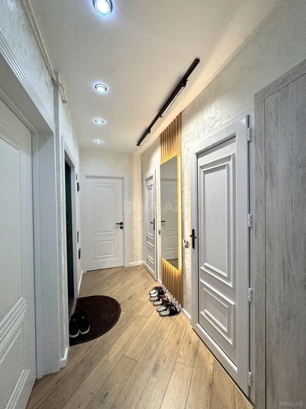 Satılır 2 otaqlı mənzil 70 m²