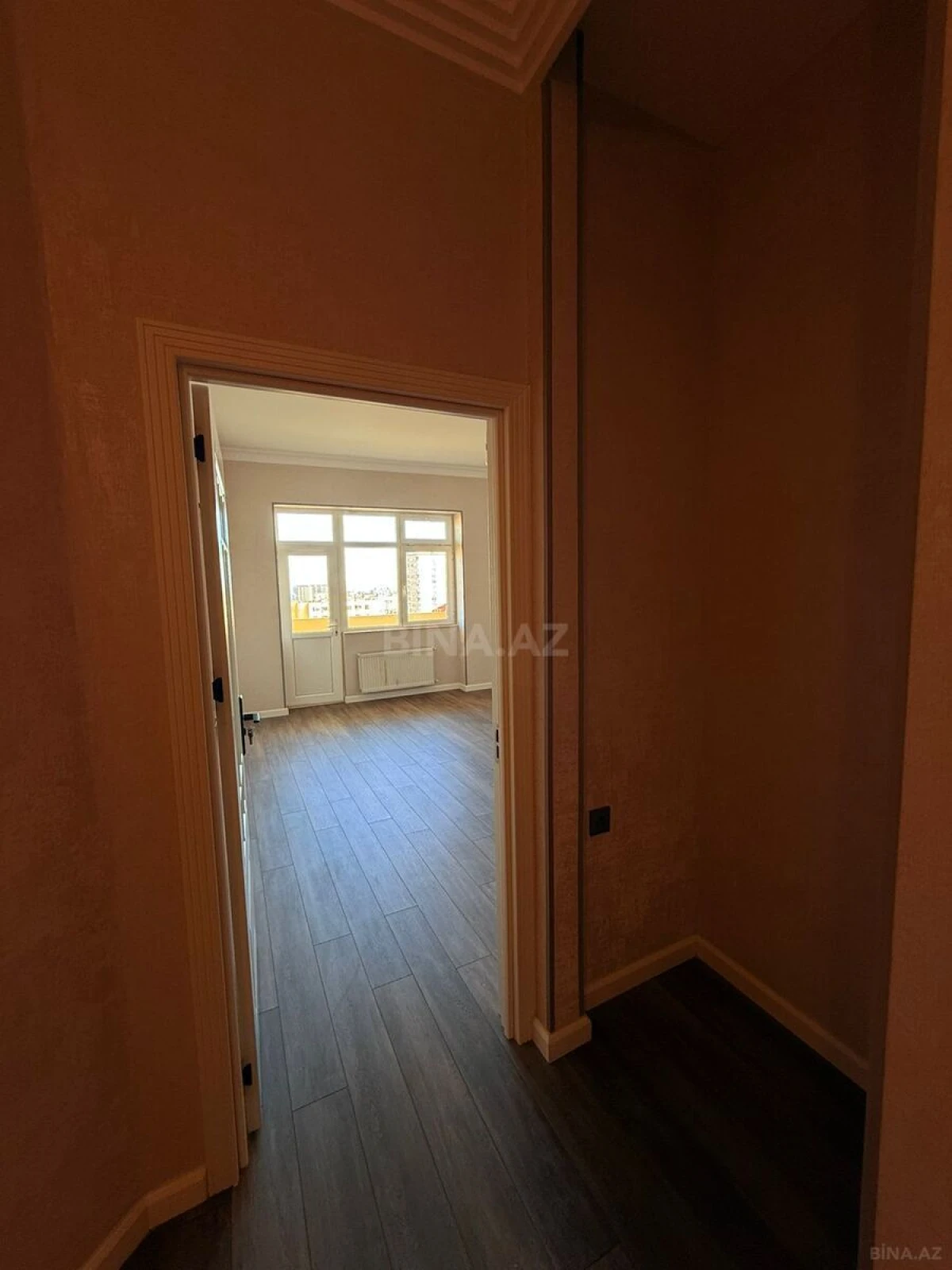 Satılır 3 otaqlı mənzil 120 m²