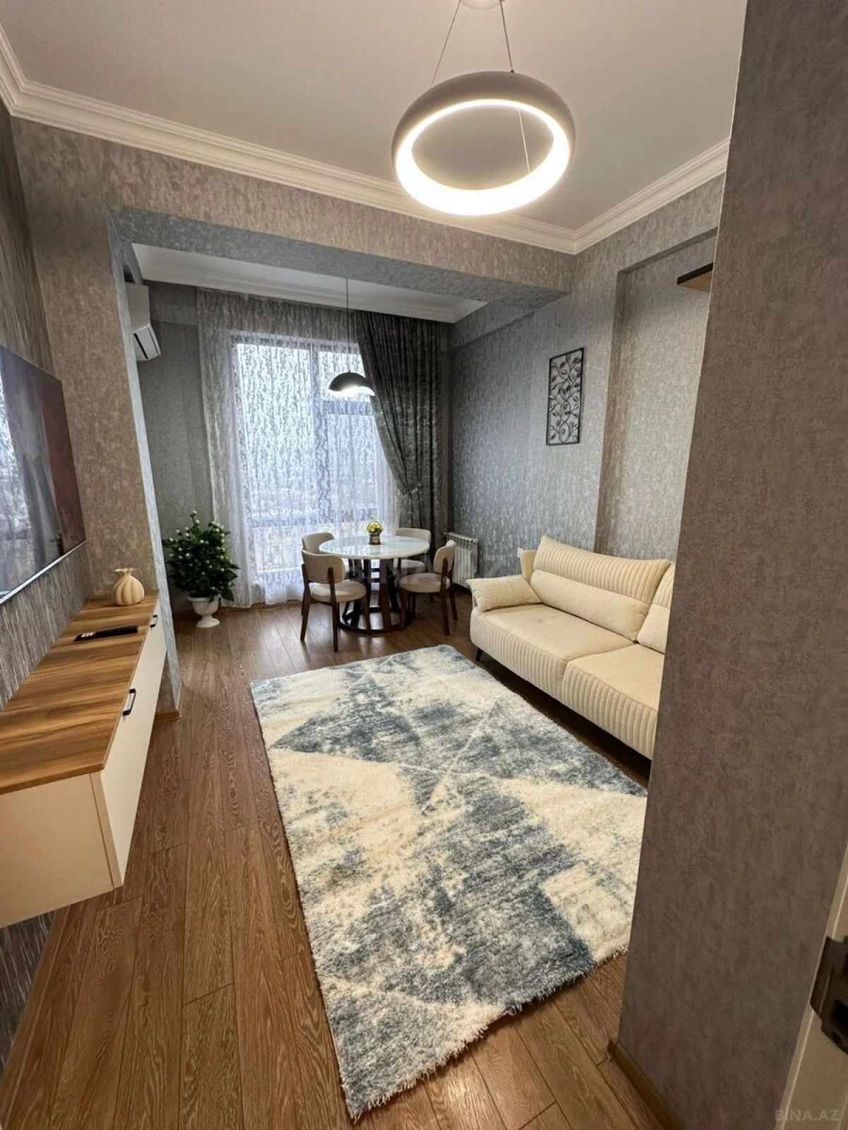 Kirayə verilir 2 otaqlı mənzil 55 m²