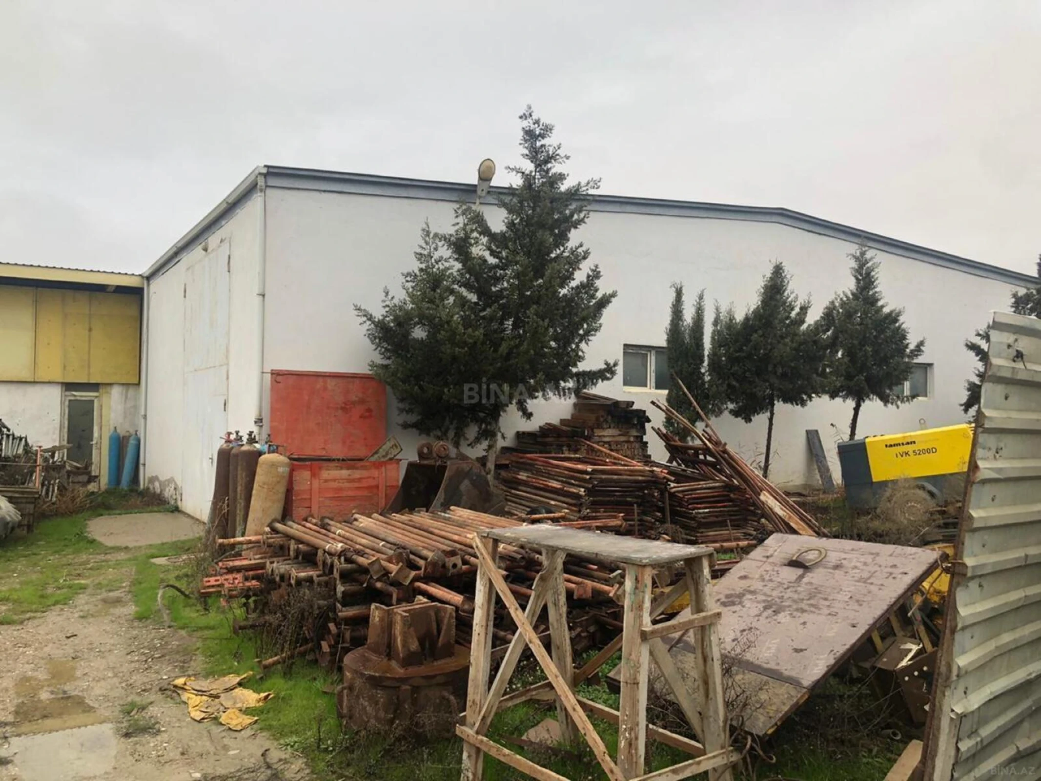 Satılır obyekt 500 m²