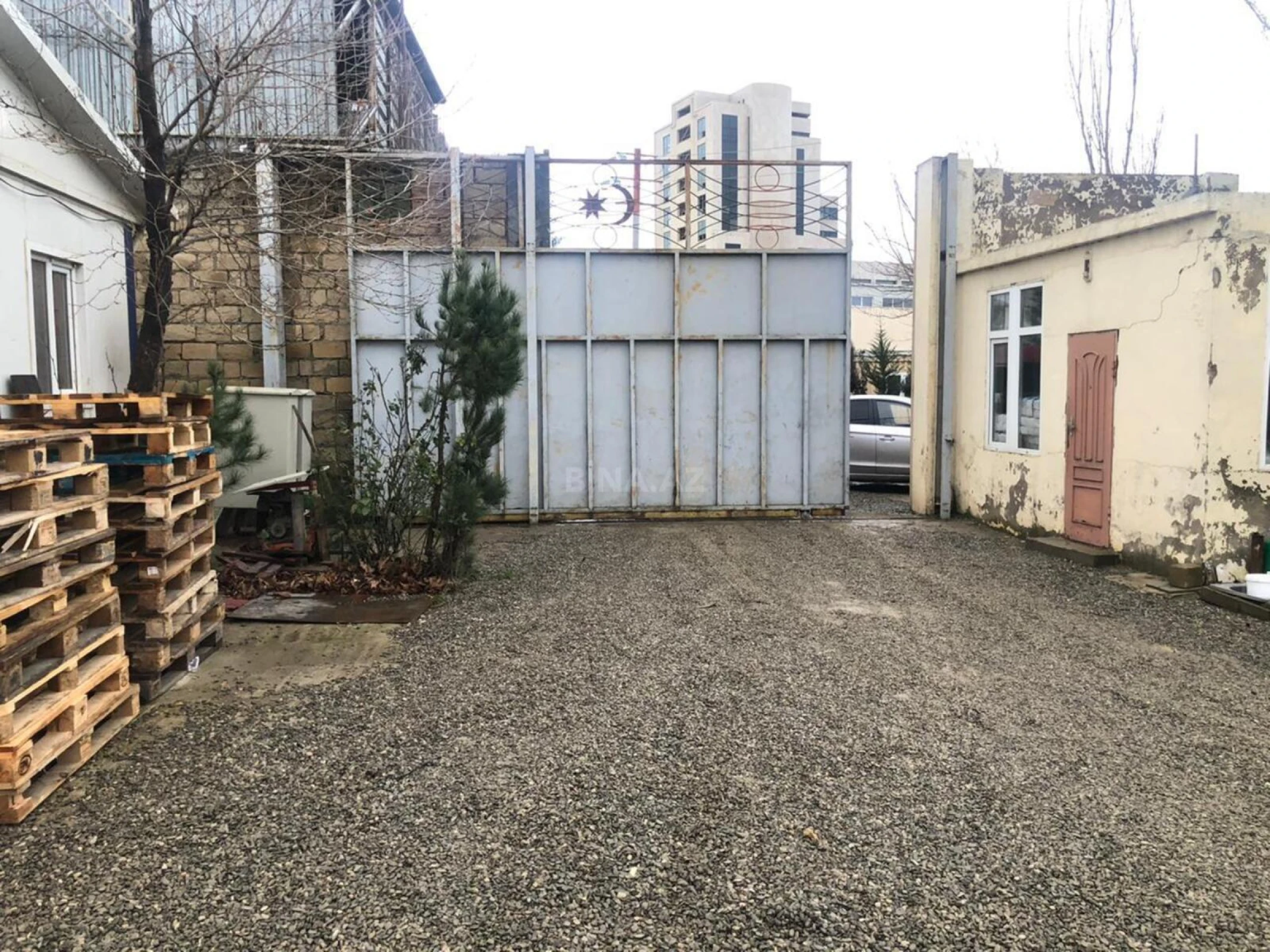 Satılır obyekt 500 m²