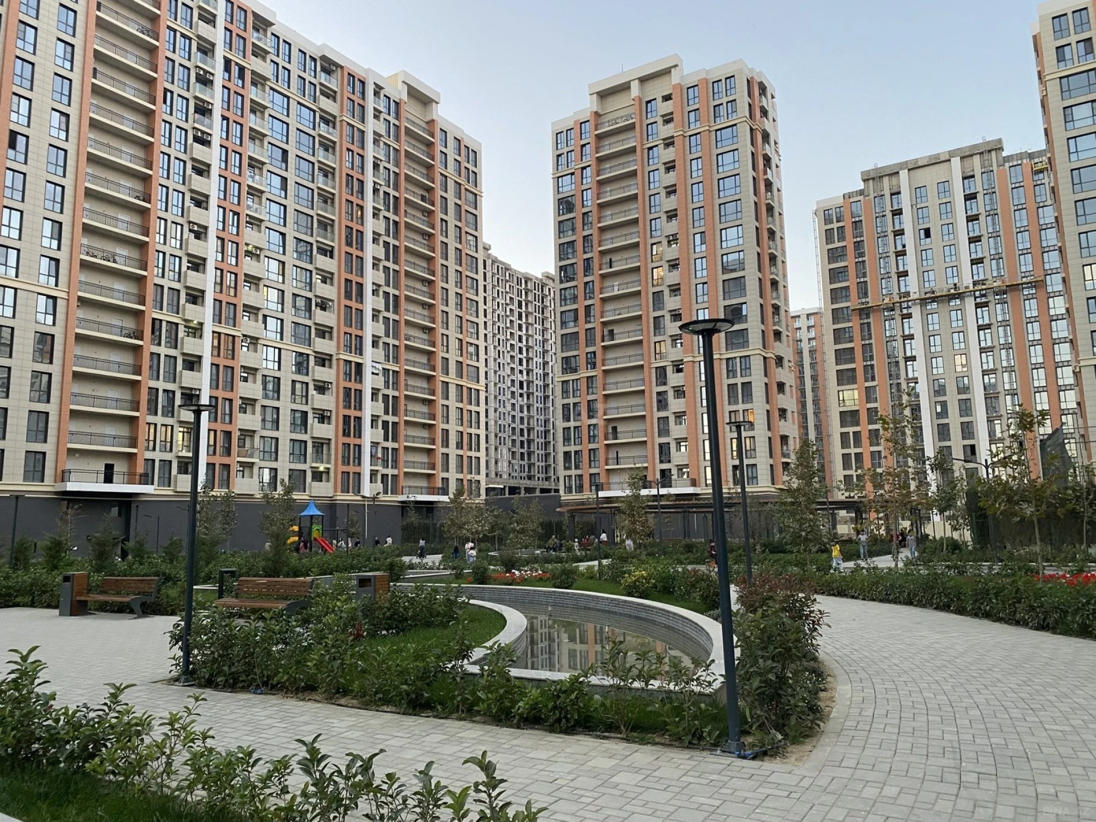 Satılır 2 otaqlı mənzil 56 m²