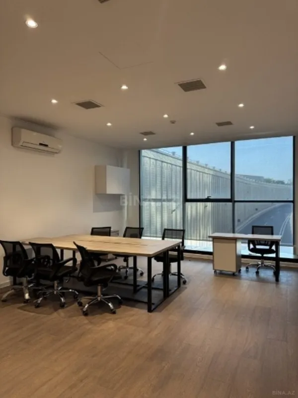Kirayə verilir 4 otaqlı ofis 200 m²