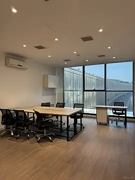 Kirayə verilir 4 otaqlı ofis 200 m²