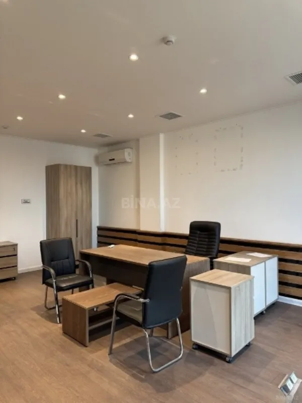 Kirayə verilir 4 otaqlı ofis 200 m²