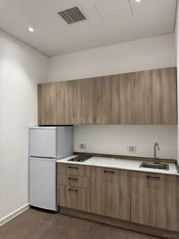 Kirayə verilir 4 otaqlı ofis 200 m²