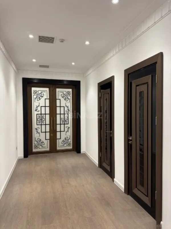 Kirayə verilir 4 otaqlı ofis 200 m²