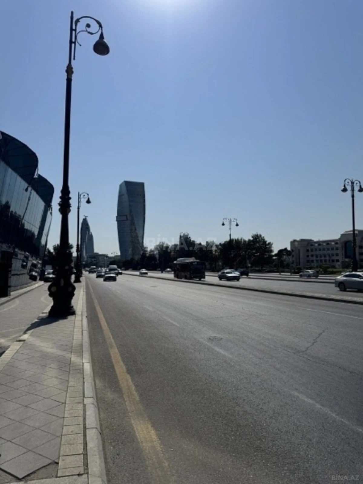 Kirayə verilir 4 otaqlı ofis 200 m²