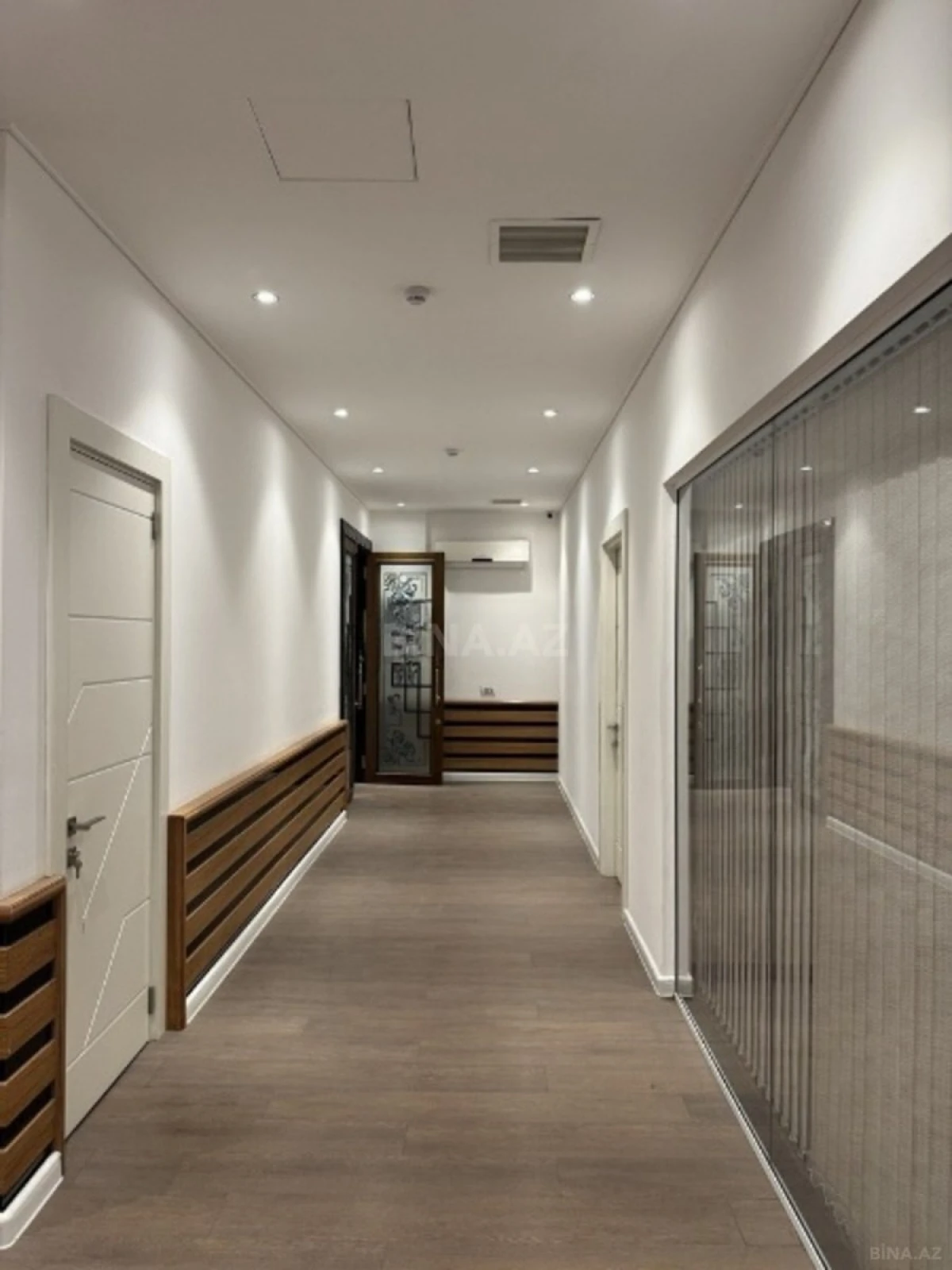 Kirayə verilir 4 otaqlı ofis 200 m²