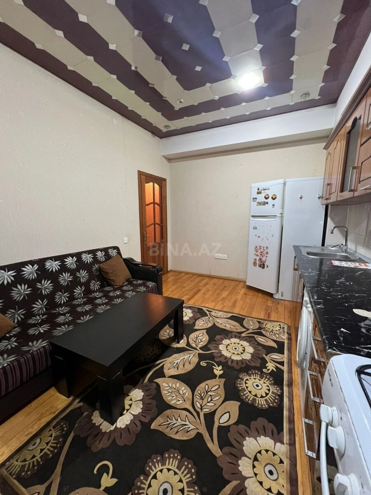 Satılır 2 otaqlı mənzil 90 m²