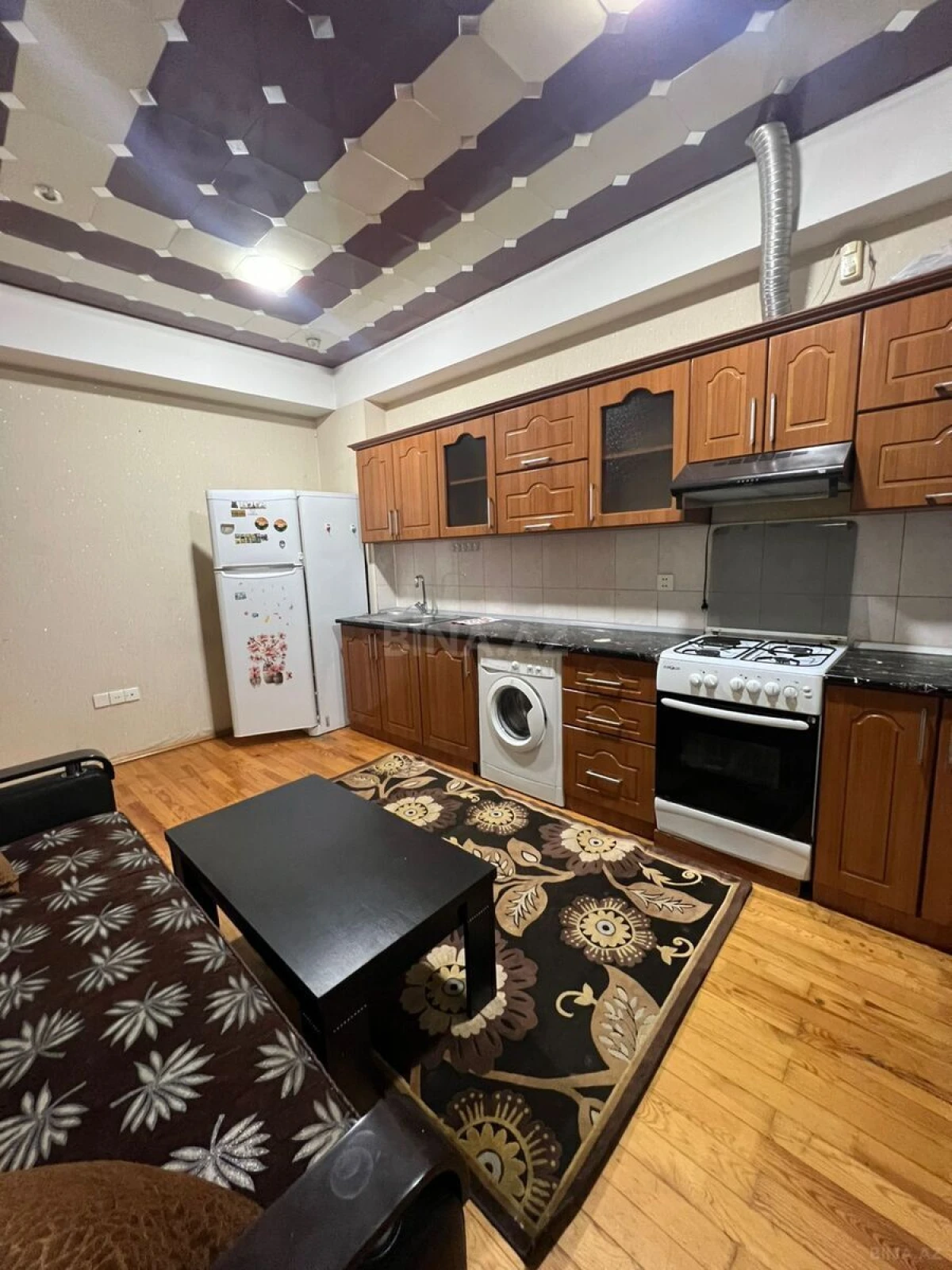 Satılır 2 otaqlı mənzil 90 m²