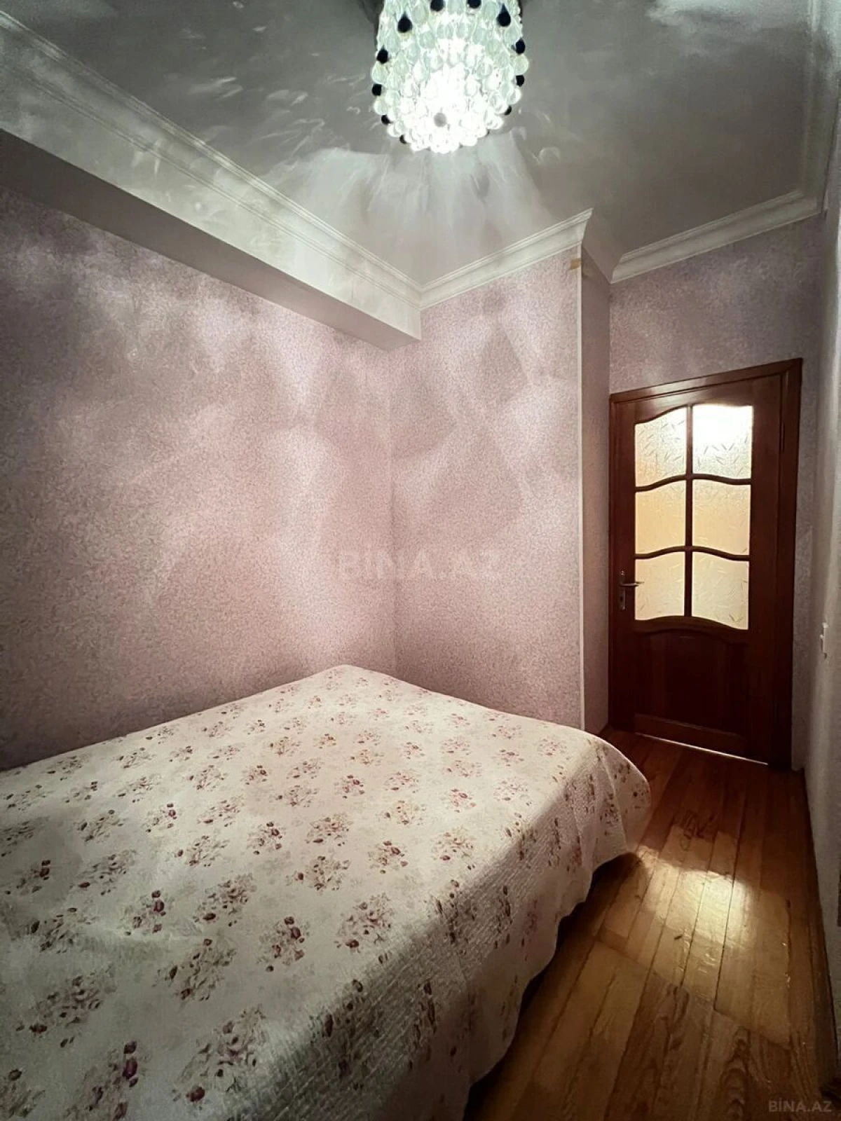 Satılır 2 otaqlı mənzil 90 m²