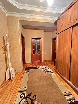 Satılır 2 otaqlı mənzil 90 m²