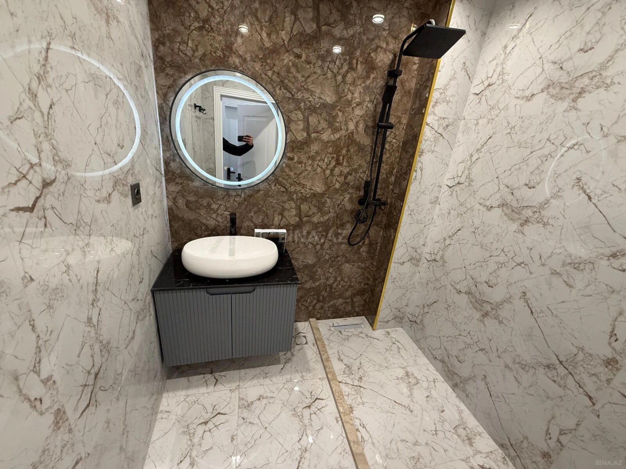 Satılır 3 otaqlı mənzil 90 m²