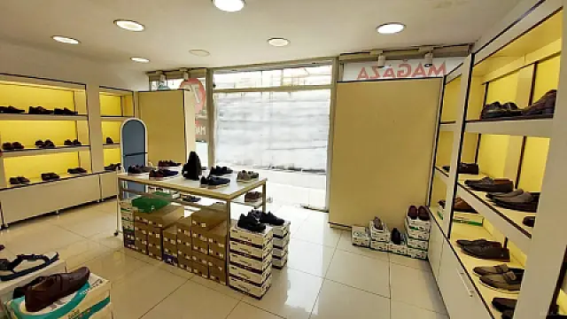 Satılır obyekt 54.6 m²