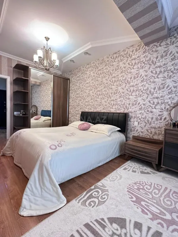 Satılır 2 otaqlı mənzil 57 m²