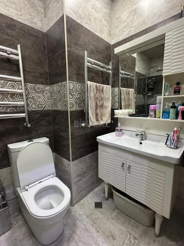 Satılır 2 otaqlı mənzil 57 m²