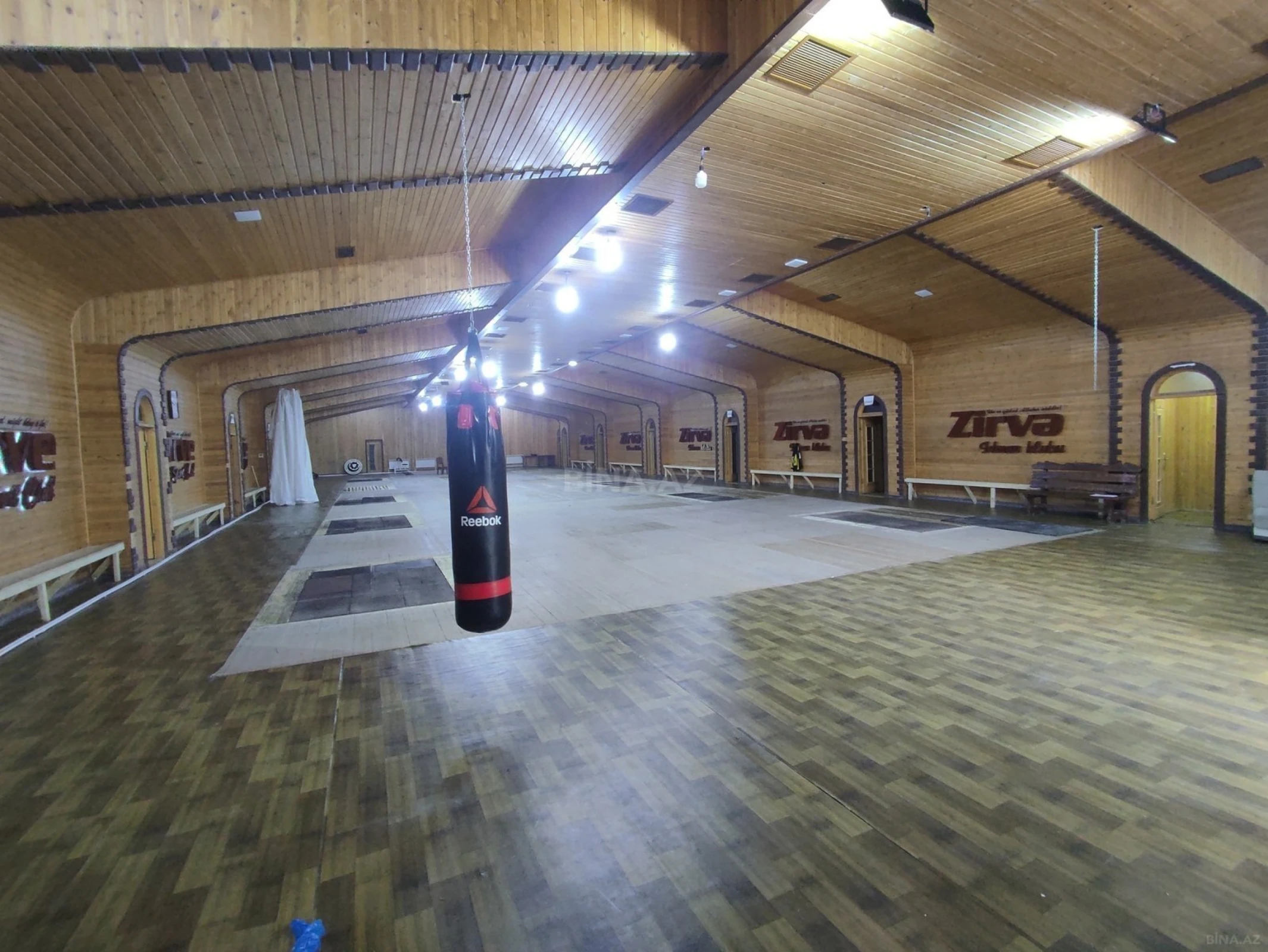 Kirayə verilir obyekt 1100 m²