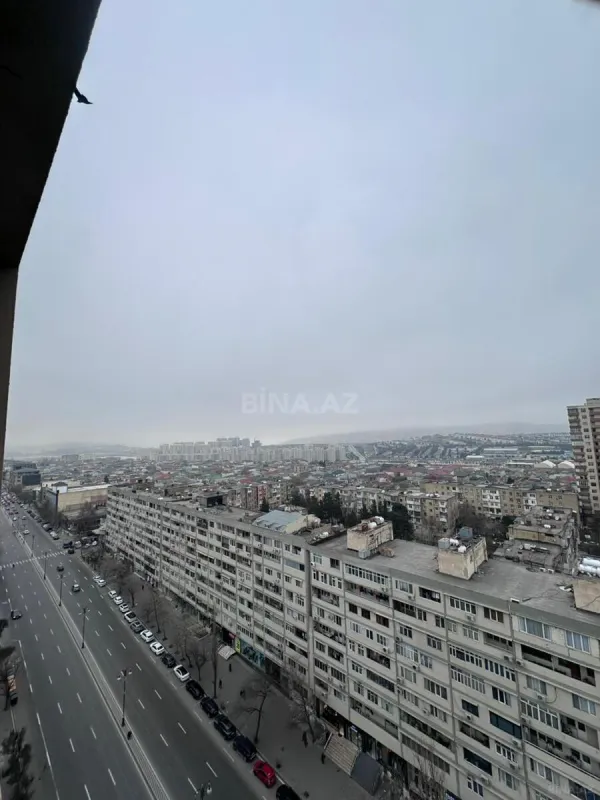 Satılır 3 otaqlı mənzil 138 m²