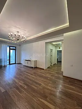 Satılır 3 otaqlı mənzil 138 m²