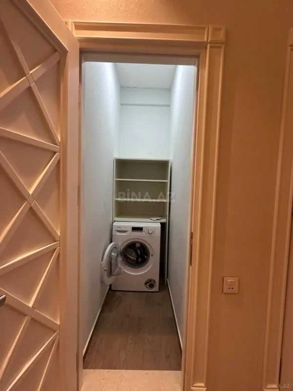 Satılır 3 otaqlı mənzil 138 m²
