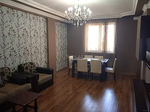 Satılır 3 otaqlı mənzil 88 m²