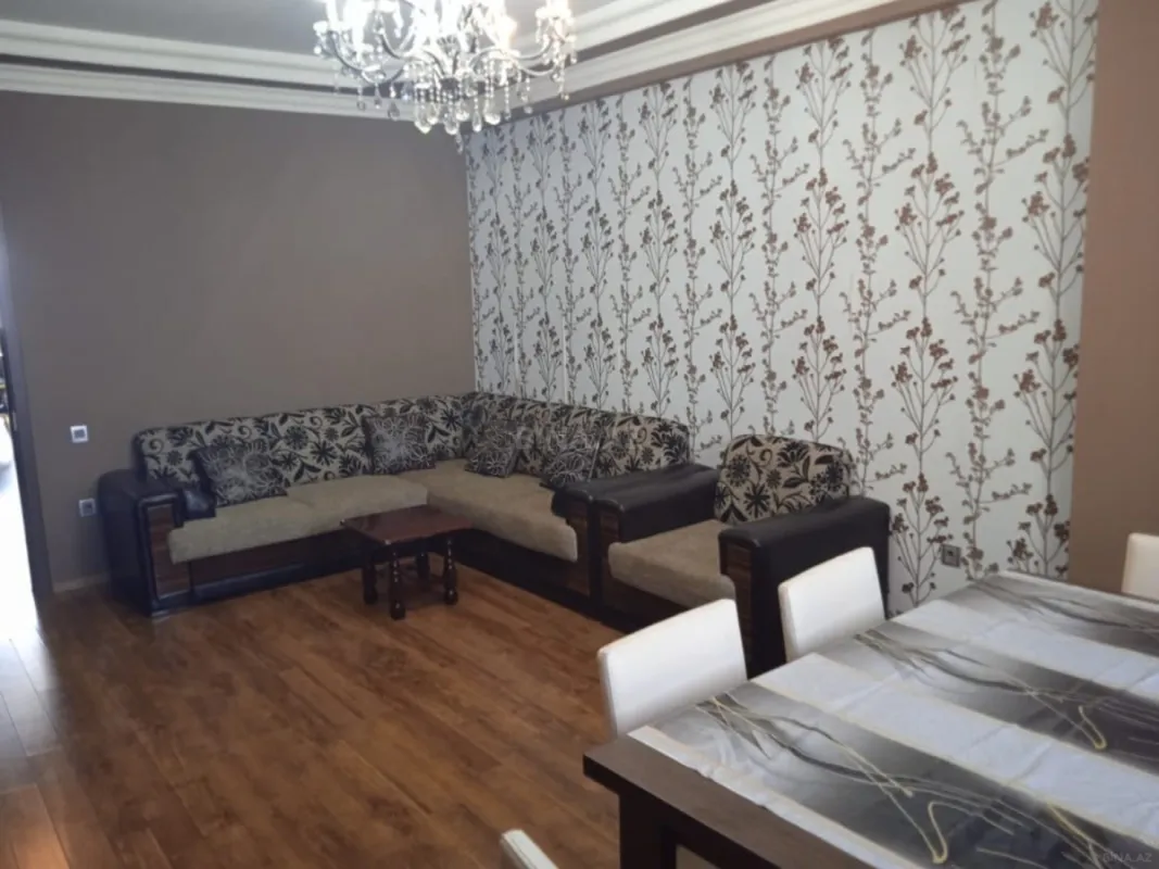 Satılır 3 otaqlı mənzil 88 m²