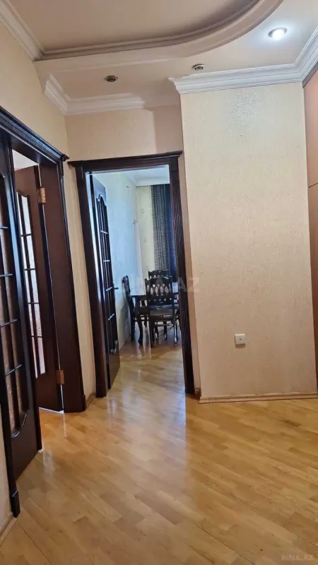 Kirayə verilir 2 otaqlı mənzil 80 m²