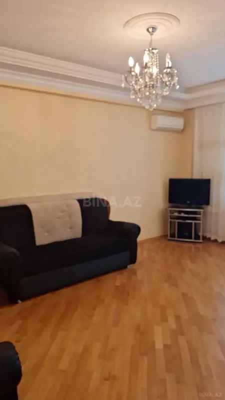 Kirayə verilir 2 otaqlı mənzil 80 m²