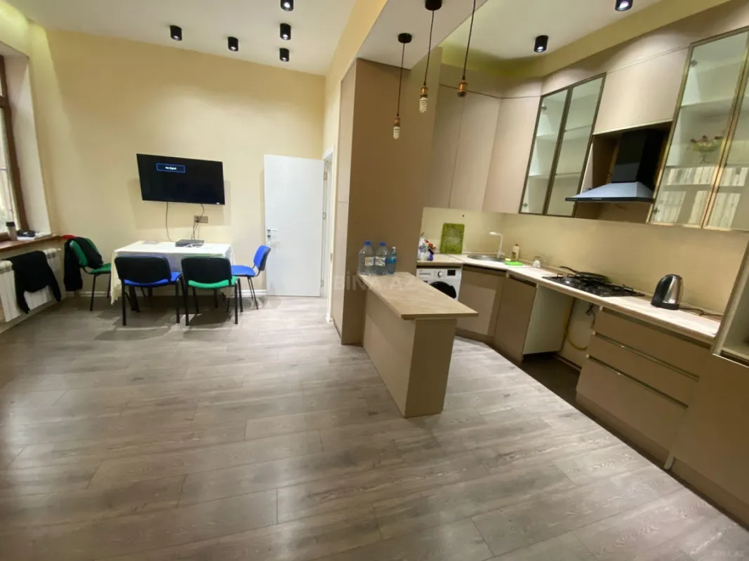 Satılır 2 otaqlı mənzil 60 m²