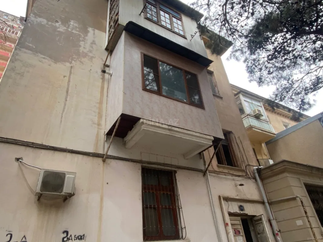 Satılır 2 otaqlı mənzil 60 m²