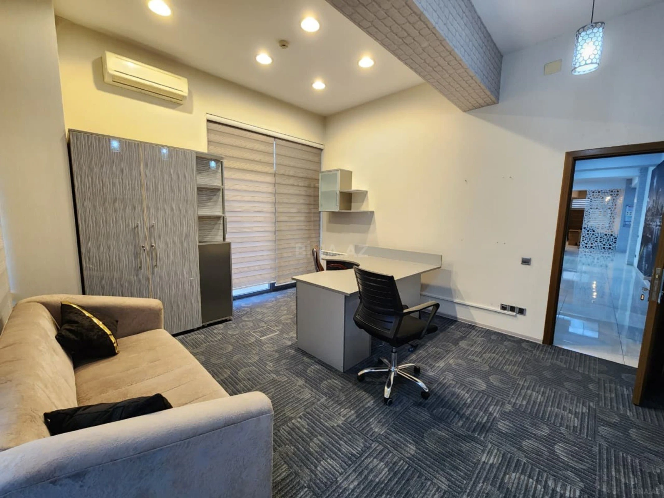 Kirayə verilir 7 otaqlı ofis 285 m²
