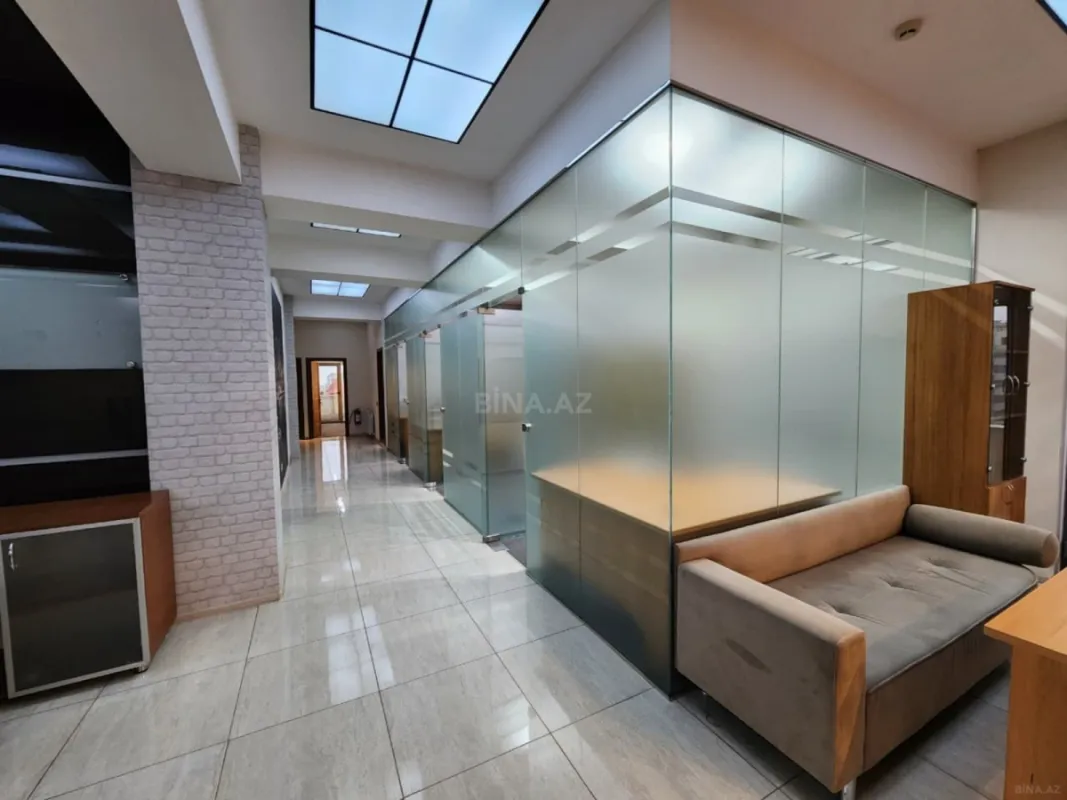 Kirayə verilir 7 otaqlı ofis 285 m²