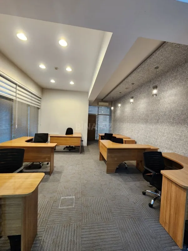 Kirayə verilir 7 otaqlı ofis 285 m²
