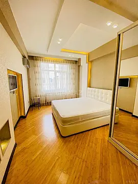 Satılır 3 otaqlı mənzil 115 m²