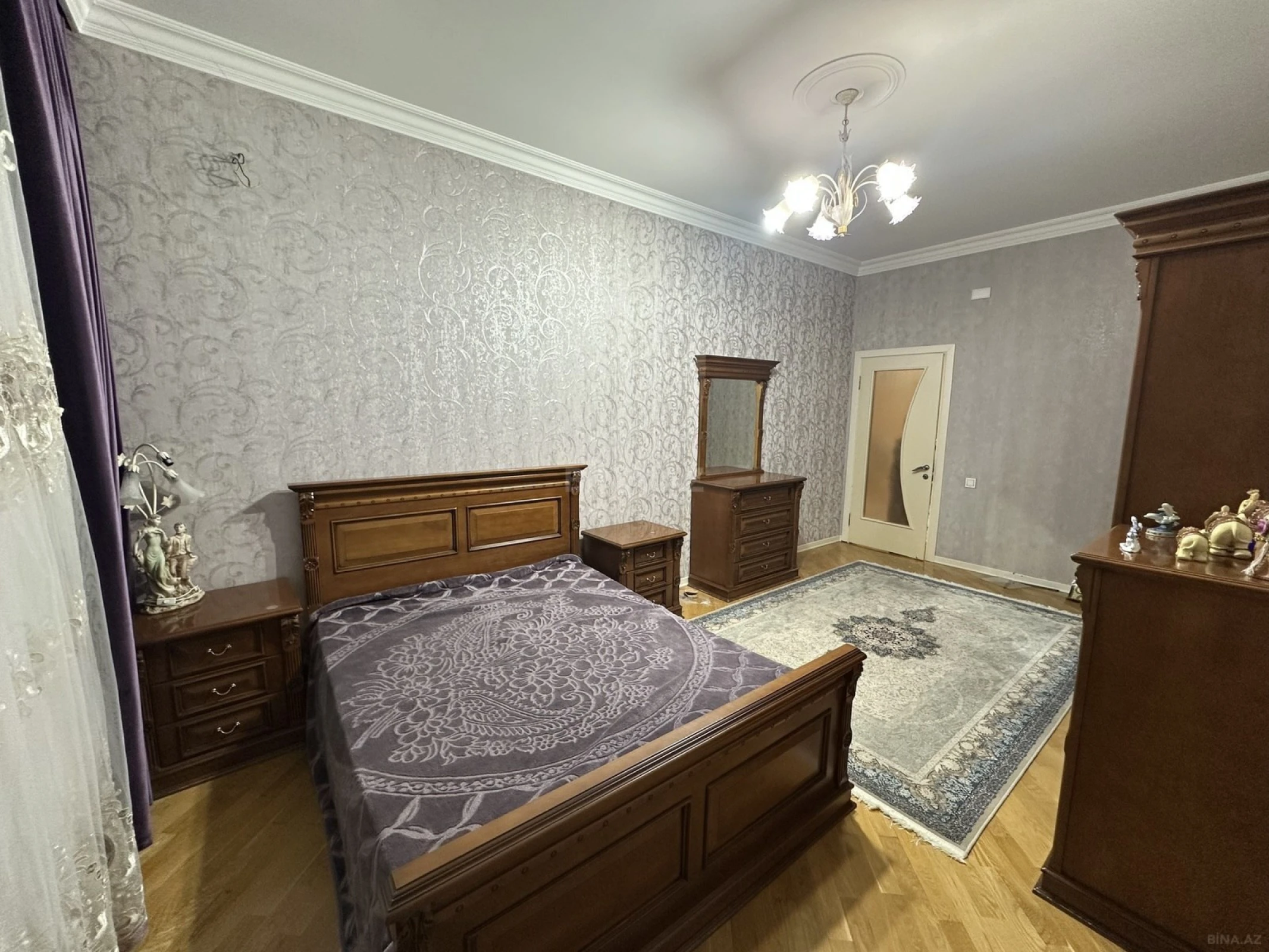 Kirayə verilir 3 otaqlı mənzil 172 m²