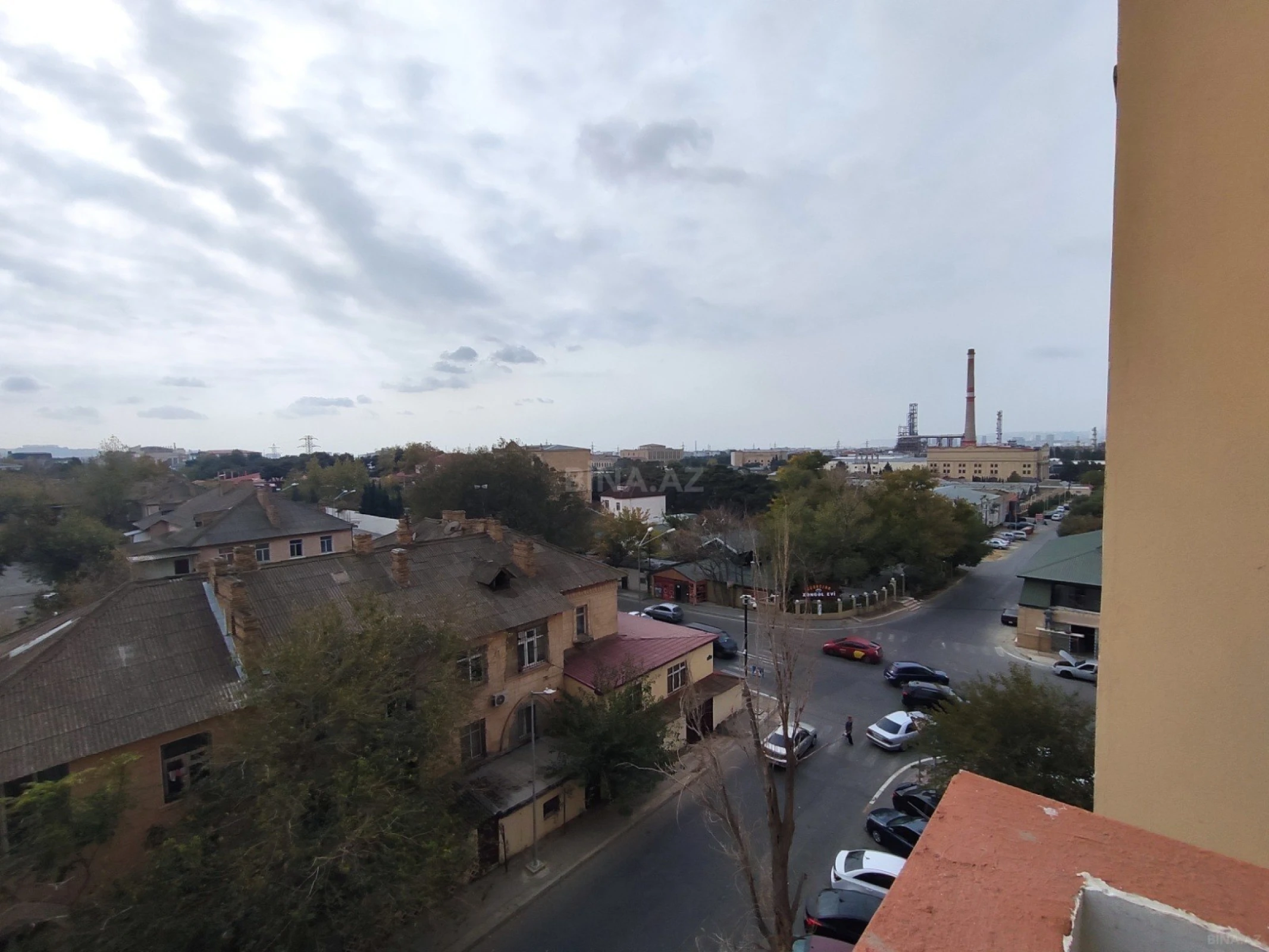 Satılır 3 otaqlı mənzil 115 m²