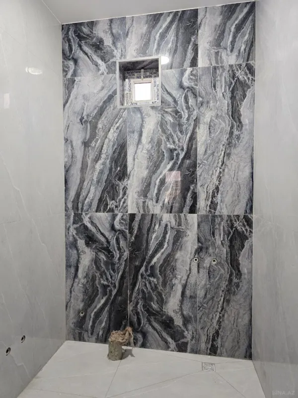 Satılır 5 otaqlı həyət evi 140 m²