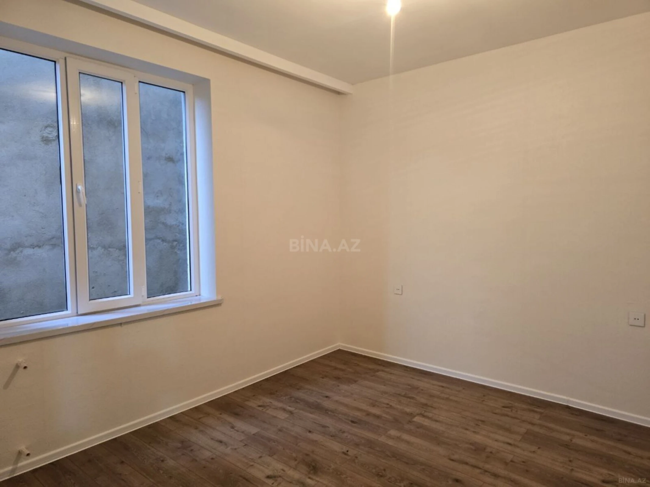 Satılır 5 otaqlı həyət evi 140 m²