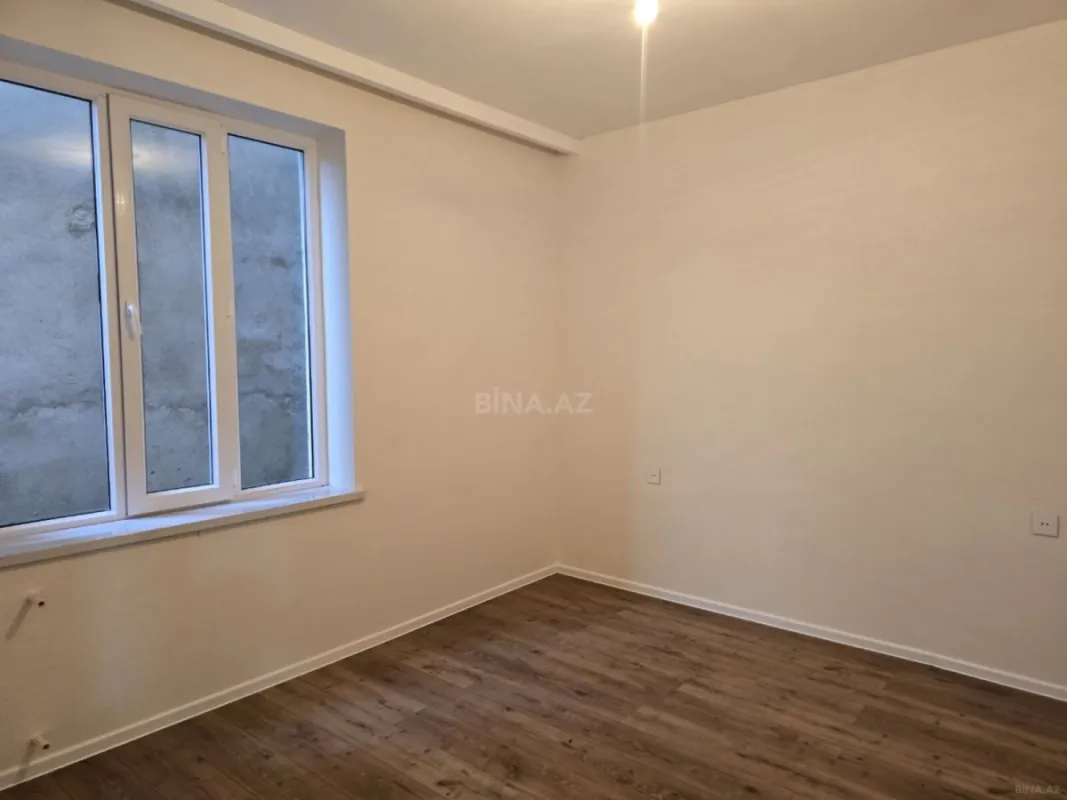 Satılır 5 otaqlı həyət evi 140 m²