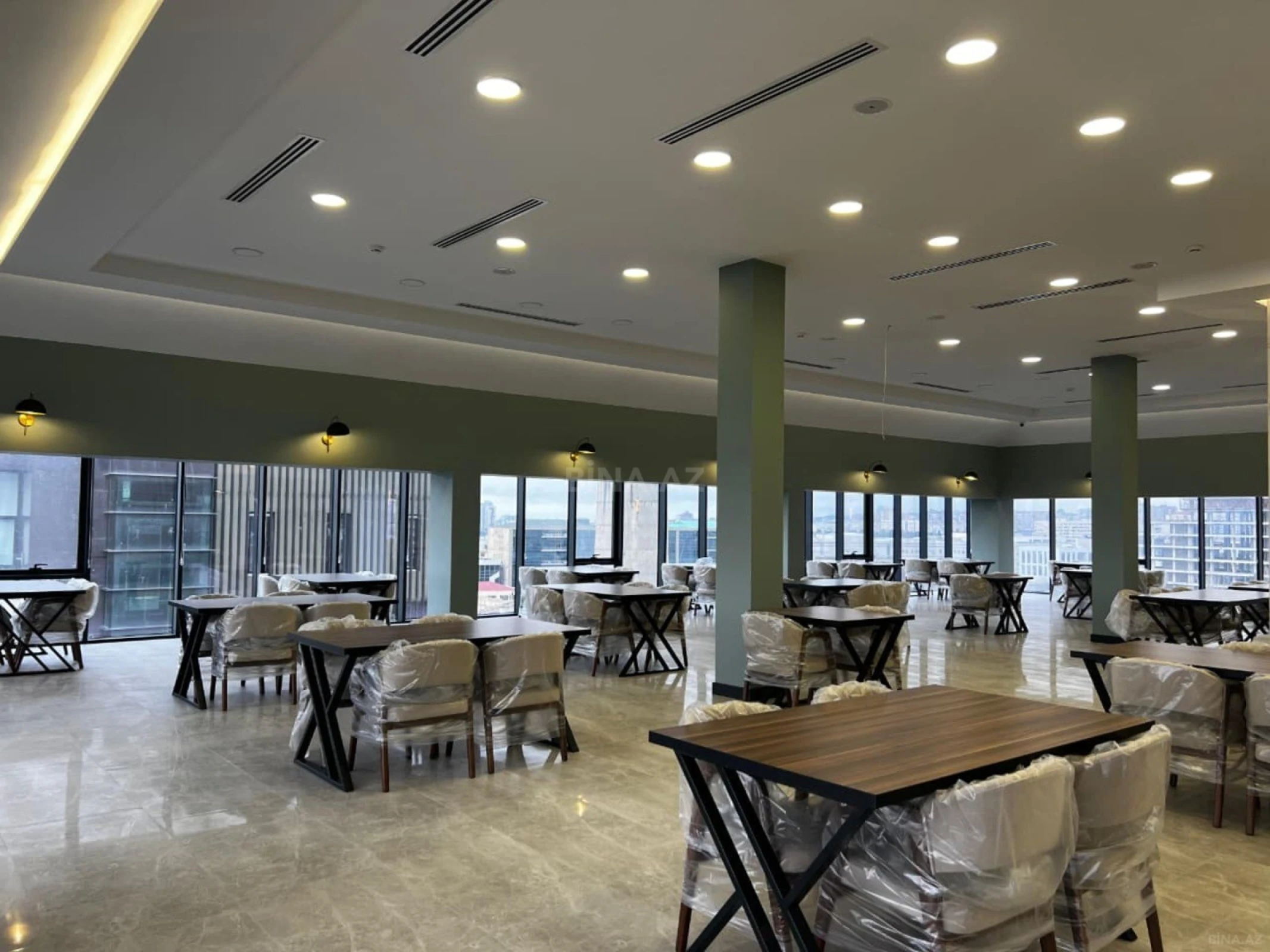 Kirayə verilir 2 otaqlı ofis 77.8 m²